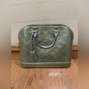 Vintage Louis Vuitton Alma Vernis